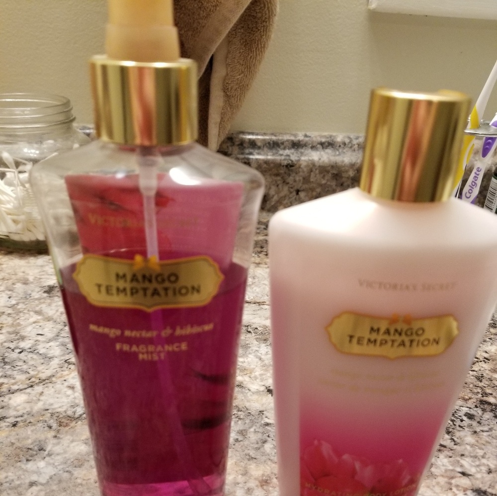 Victoria's Secret Mango Temptation lotion spray